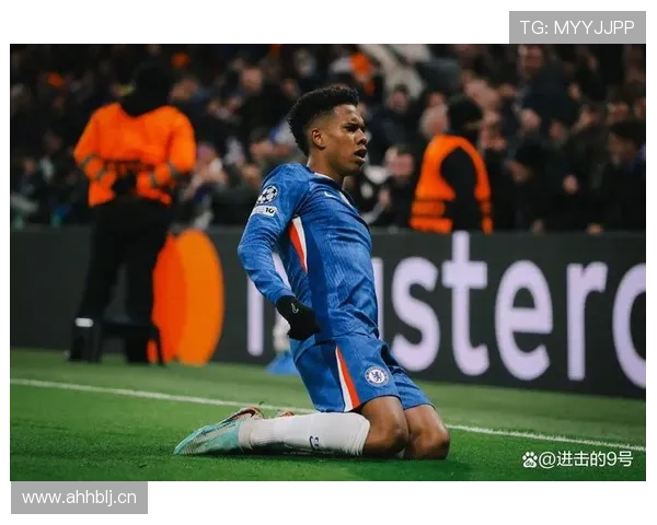 切尔西关键战表现不佳，赛季稳定性面临考验，竞争格局逐步反映