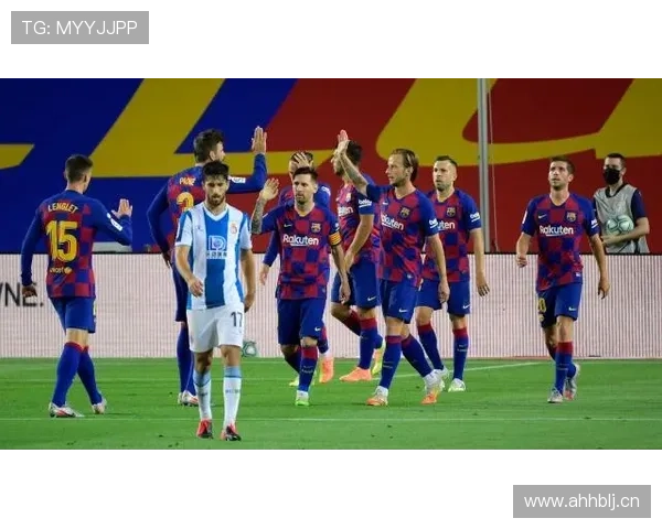 巴萨关键战再度崩盘，表面强势难掩稳定性不足