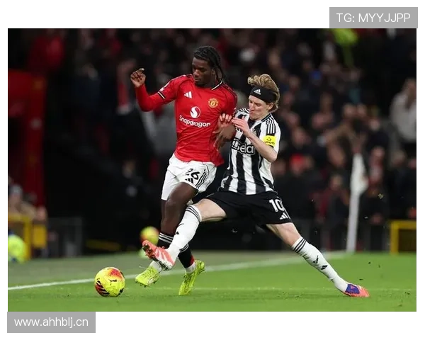 曼联进攻哑火，表面缺空间实则全队连接崩盘，进攻体系稳定性面临考验